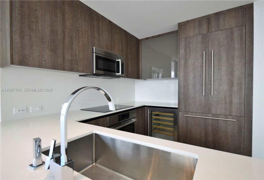 68 SE 6th St , Unit 2812, Miami, FL 33131 Photo