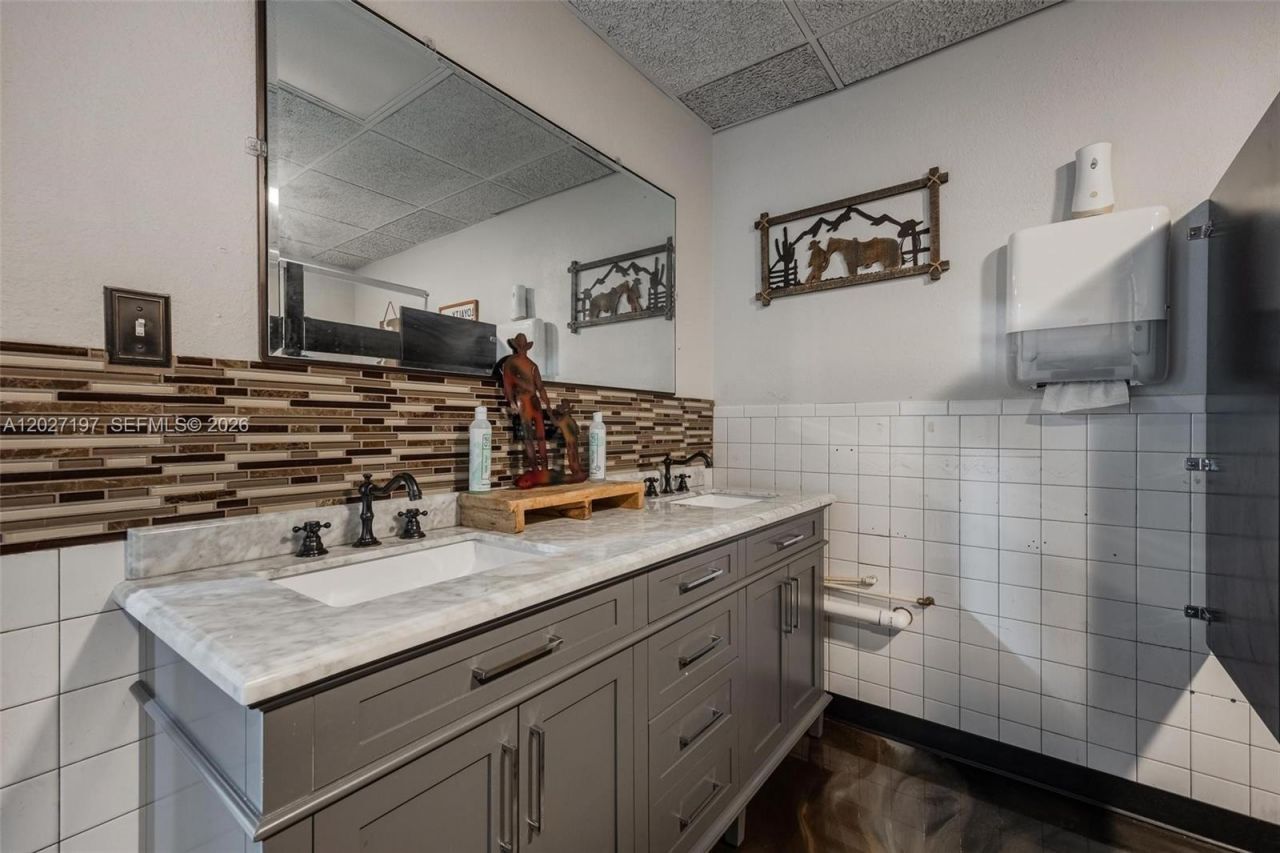 93 S Hall St , La Belle, FL 33935 Photo