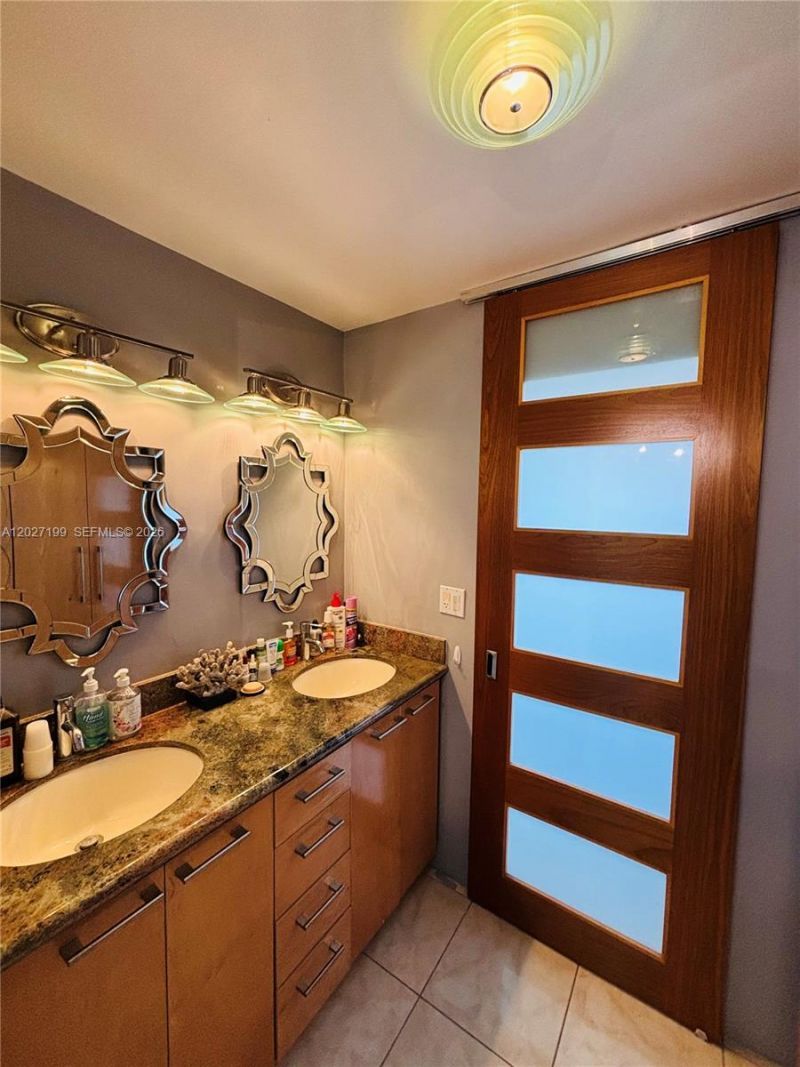 1255 Collins Ave, Unit 608, Miami Beach, FL 33139 Photo