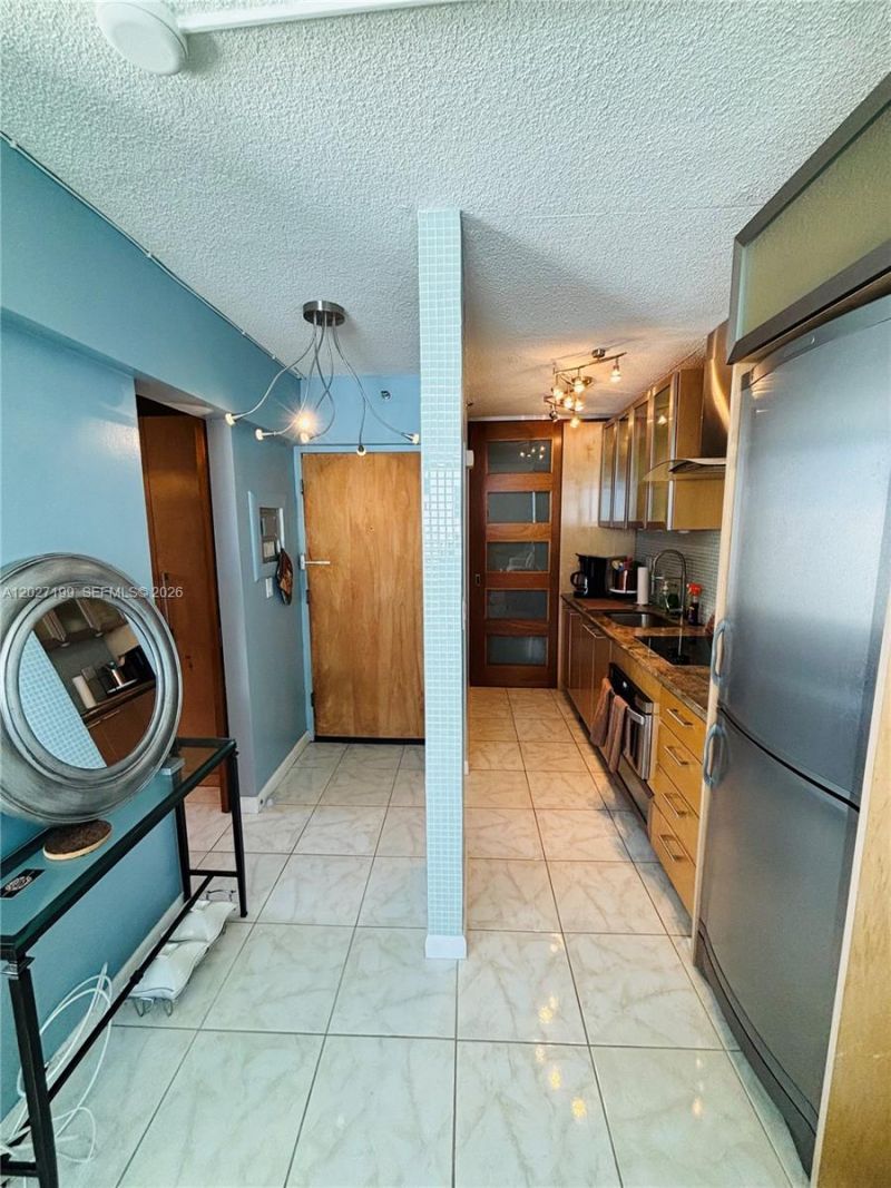 1255 Collins Ave, Unit 608, Miami Beach, FL 33139 Photo