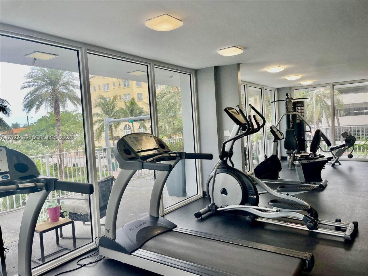 1255 Collins Ave, Unit 608, Miami Beach, FL 33139 Photo