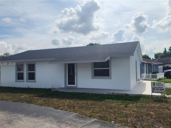 13741 SW 46th Ter, Miami, FL 33175