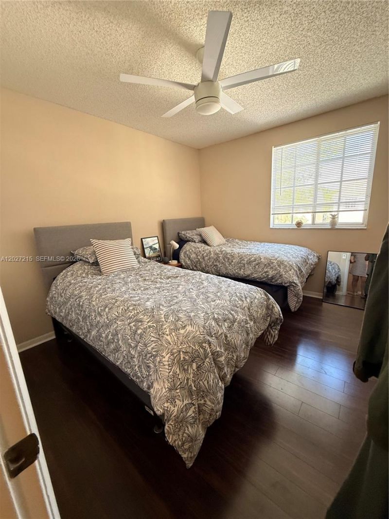 300 Cameron Dr , Weston, FL 33326 Photo