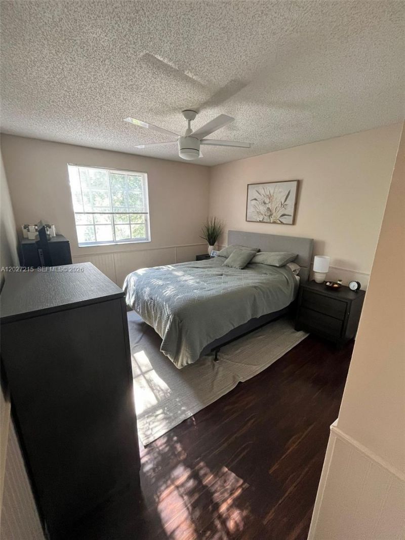 300 Cameron Dr , Weston, FL 33326 Photo