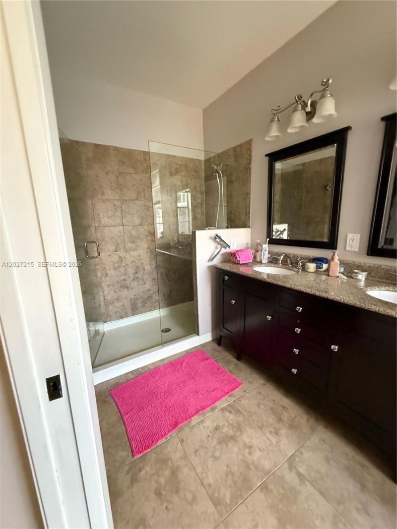 300 Cameron Dr , Weston, FL 33326 Photo