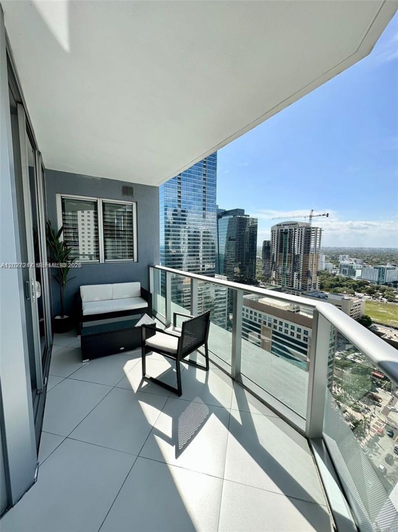 1300 Brickell Bay Dr, Unit 3101, Miami, FL 33131 Photo