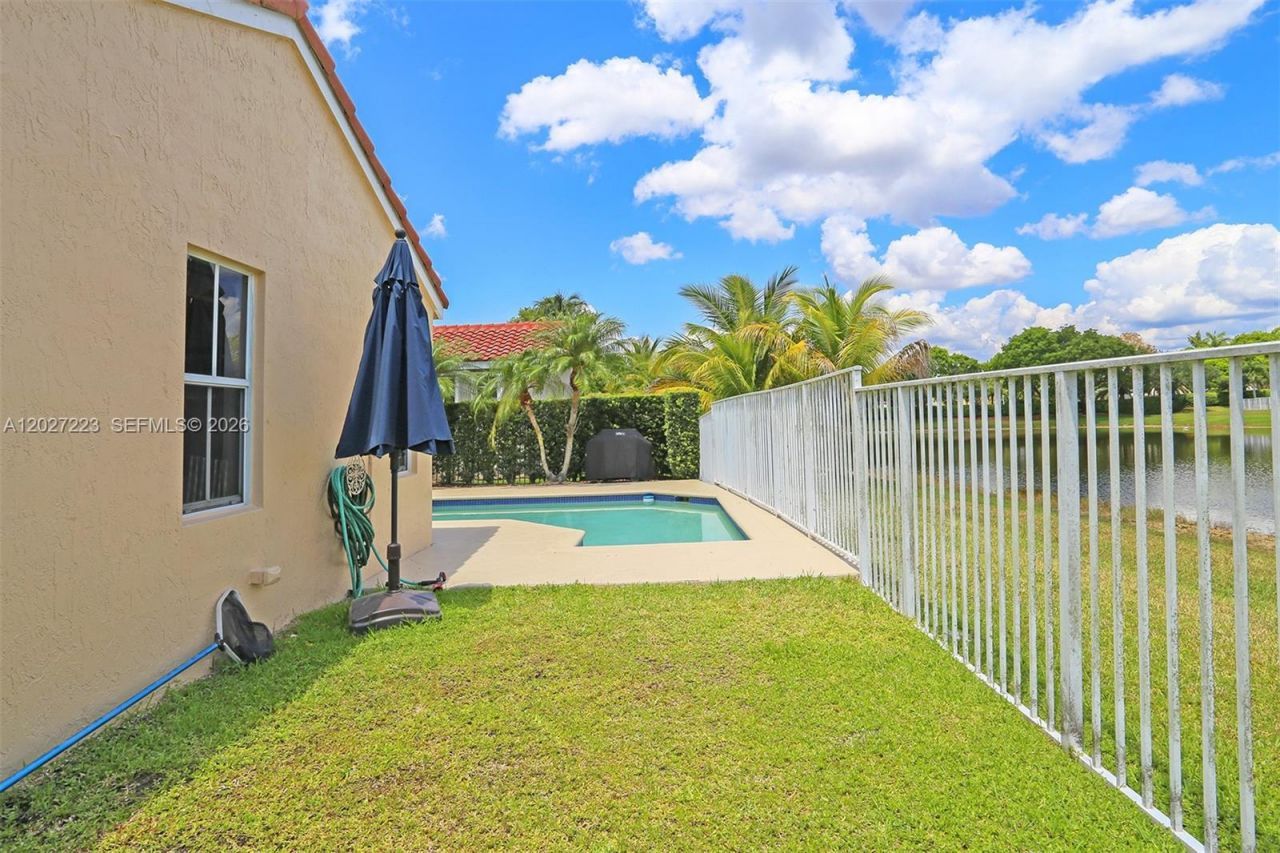 873 Sand Creek Cir , Weston, FL 33327 Photo