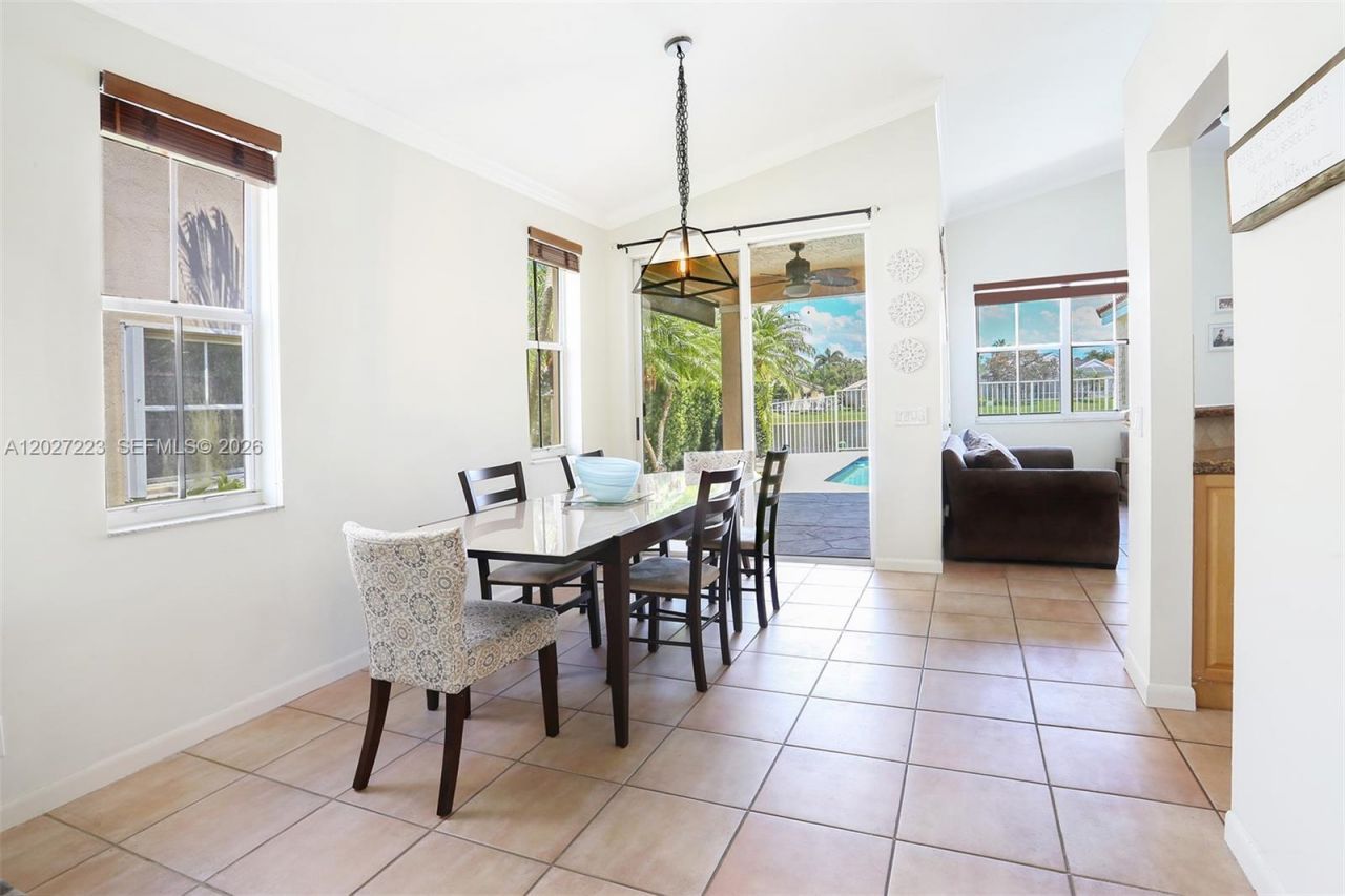 873 Sand Creek Cir , Weston, FL 33327 Photo