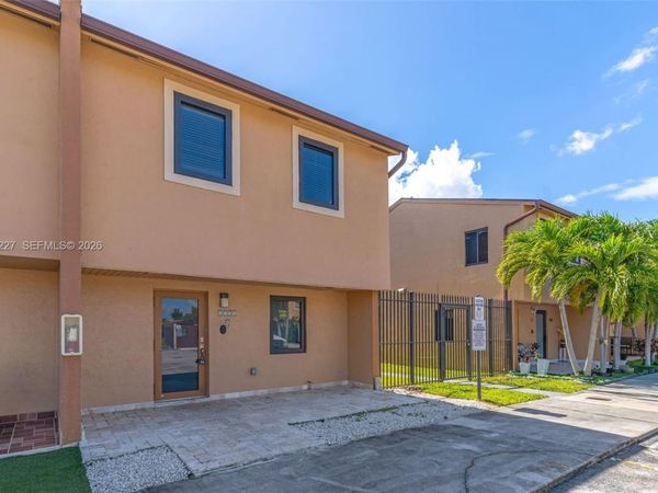 3771 SW 99th Ave , Unit 4, Miami, FL 33165