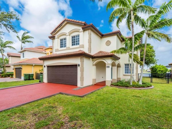 156 SE 22nd Ter, Homestead, FL 33033