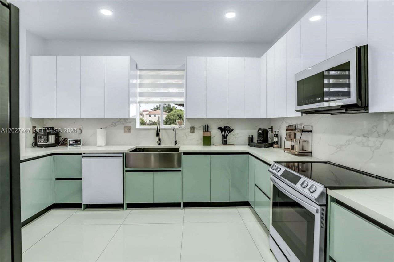 156 SE 22nd Ter, Homestead, FL 33033 Photo