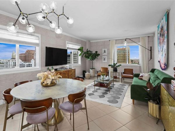 10 Aragon Ave, Unit 1106, Coral Gables, FL 33134