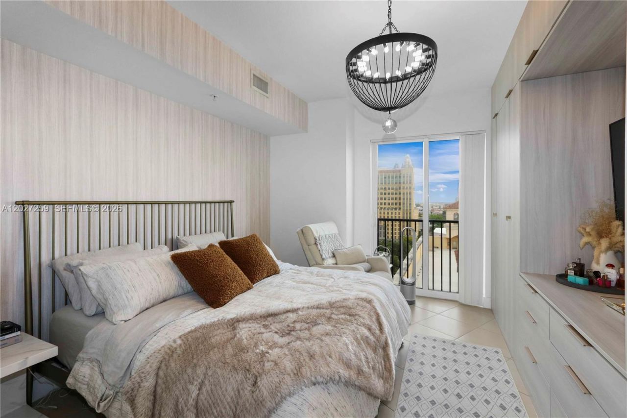 10 Aragon Ave, Unit 1106, Coral Gables, FL 33134 Photo