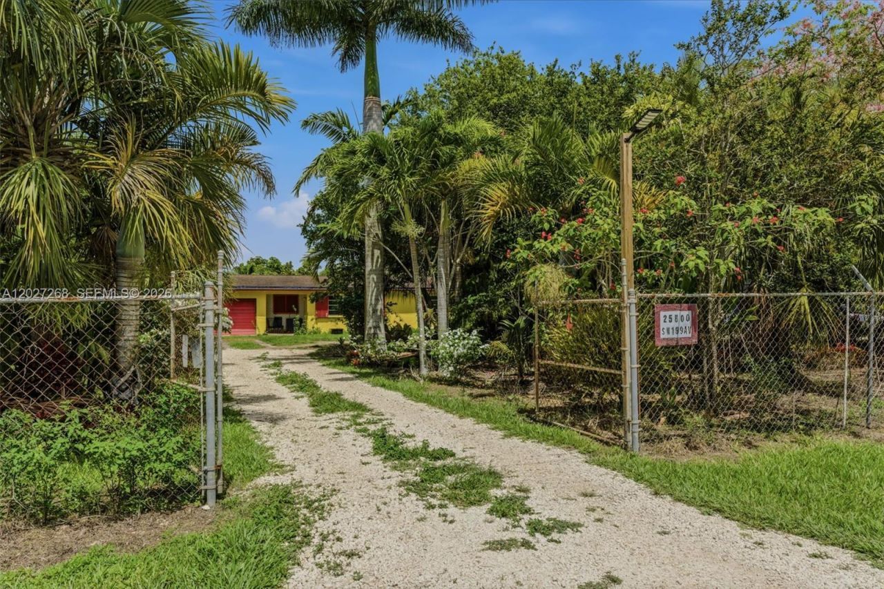 25800 SW 199th Ave, Homestead, FL 33031 Photo