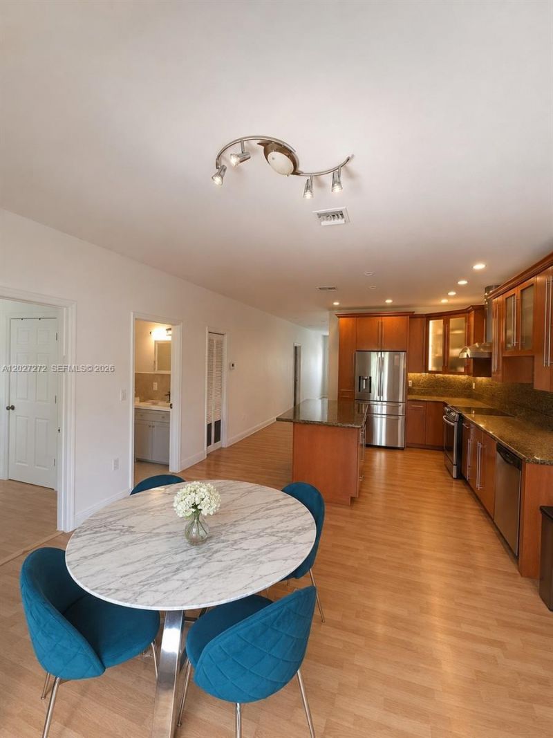1101 NE 2nd St , Hallandale Beach, FL 33009 Photo