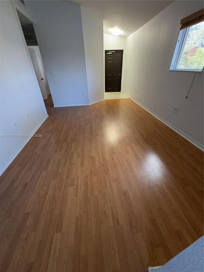 995 NE 34th Ave , Unit 201, Homestead, FL 33033 Photo