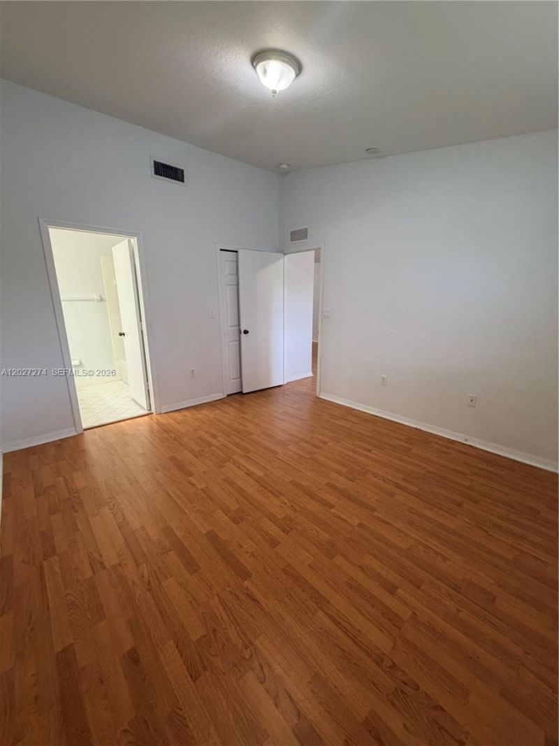 995 NE 34th Ave , Unit 201, Homestead, FL 33033 Photo