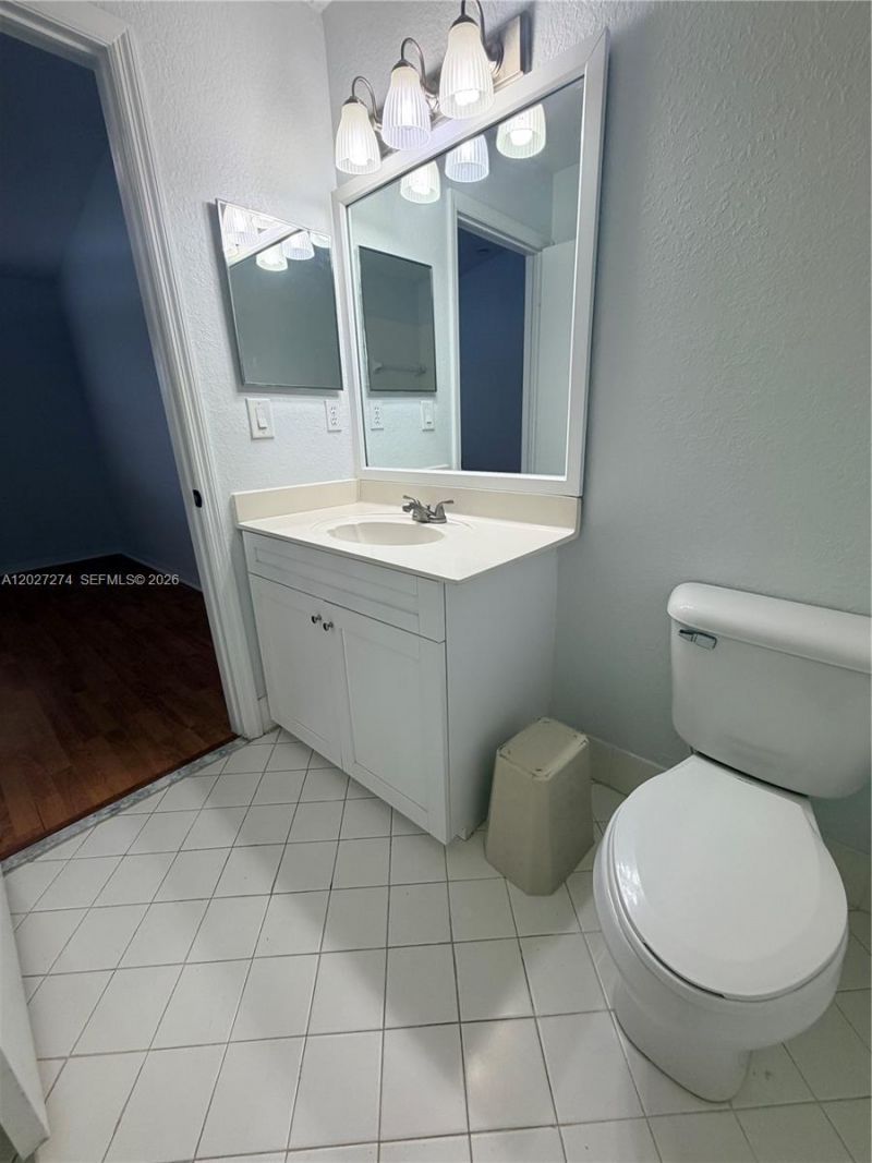 995 NE 34th Ave , Unit 201, Homestead, FL 33033 Photo
