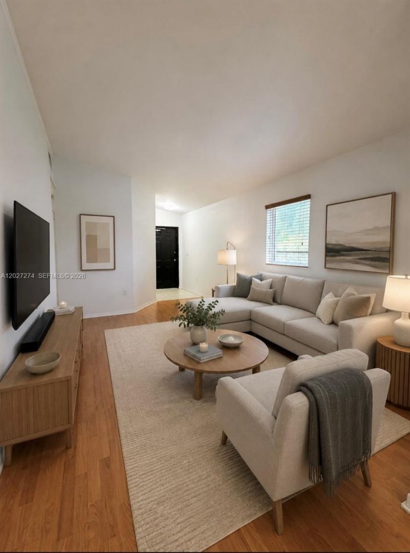 995 NE 34th Ave , Unit 201, Homestead, FL 33033 Photo