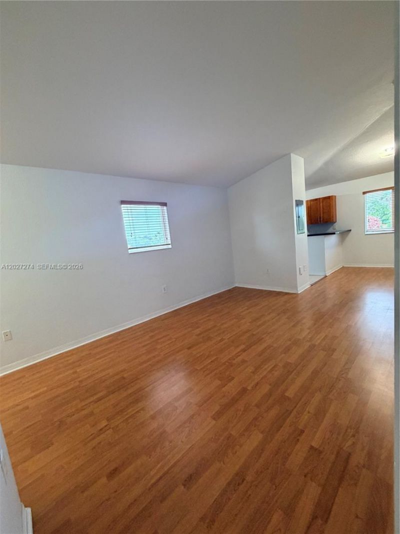 995 NE 34th Ave , Unit 201, Homestead, FL 33033 Photo