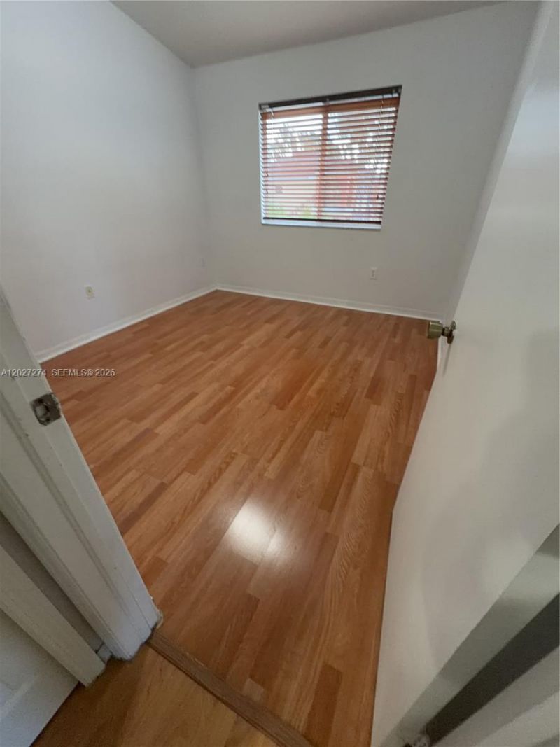 995 NE 34th Ave , Unit 201, Homestead, FL 33033 Photo