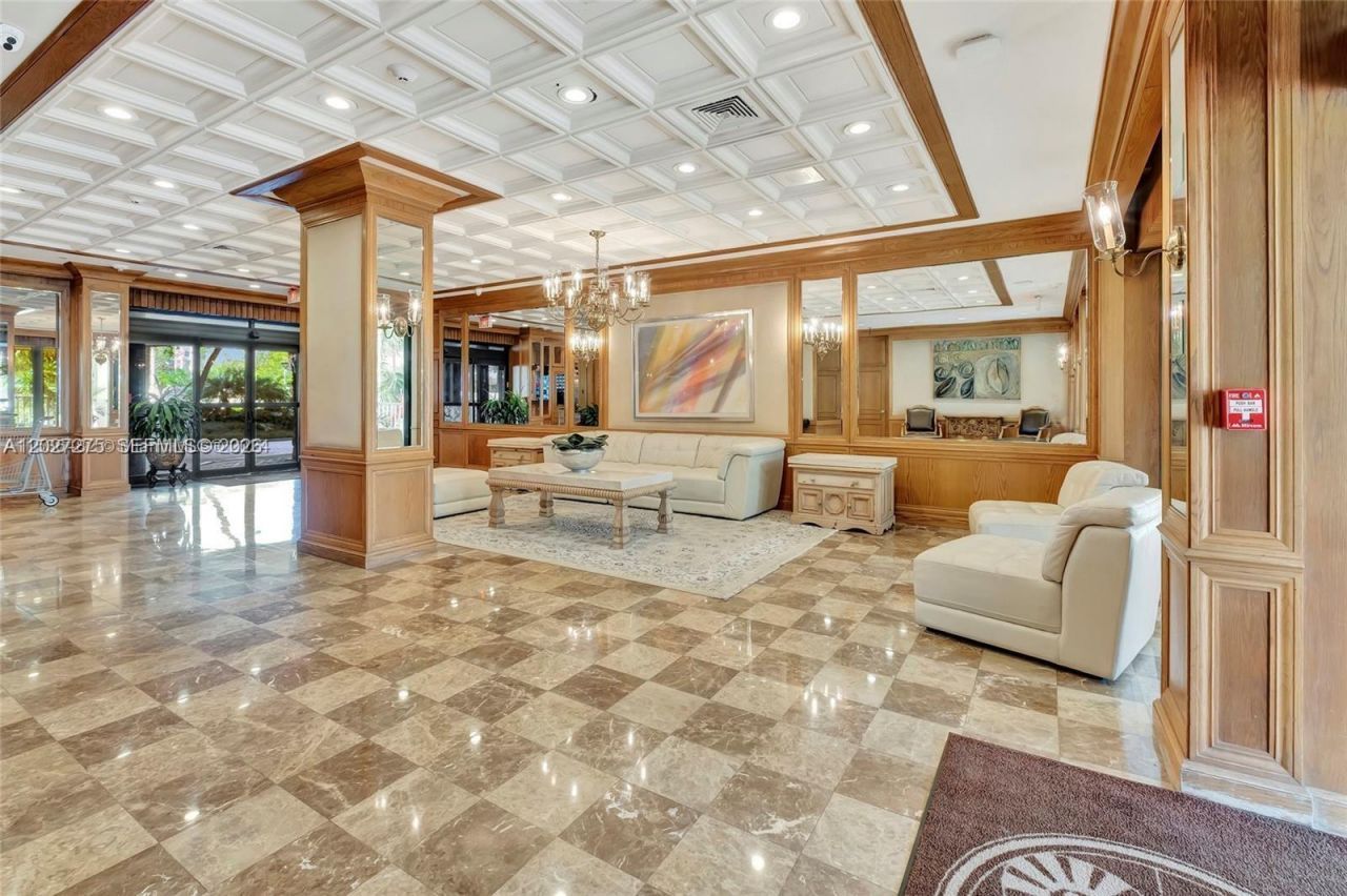 11111 Biscayne Blvd, Unit 8F, Miami, FL 33181 Photo