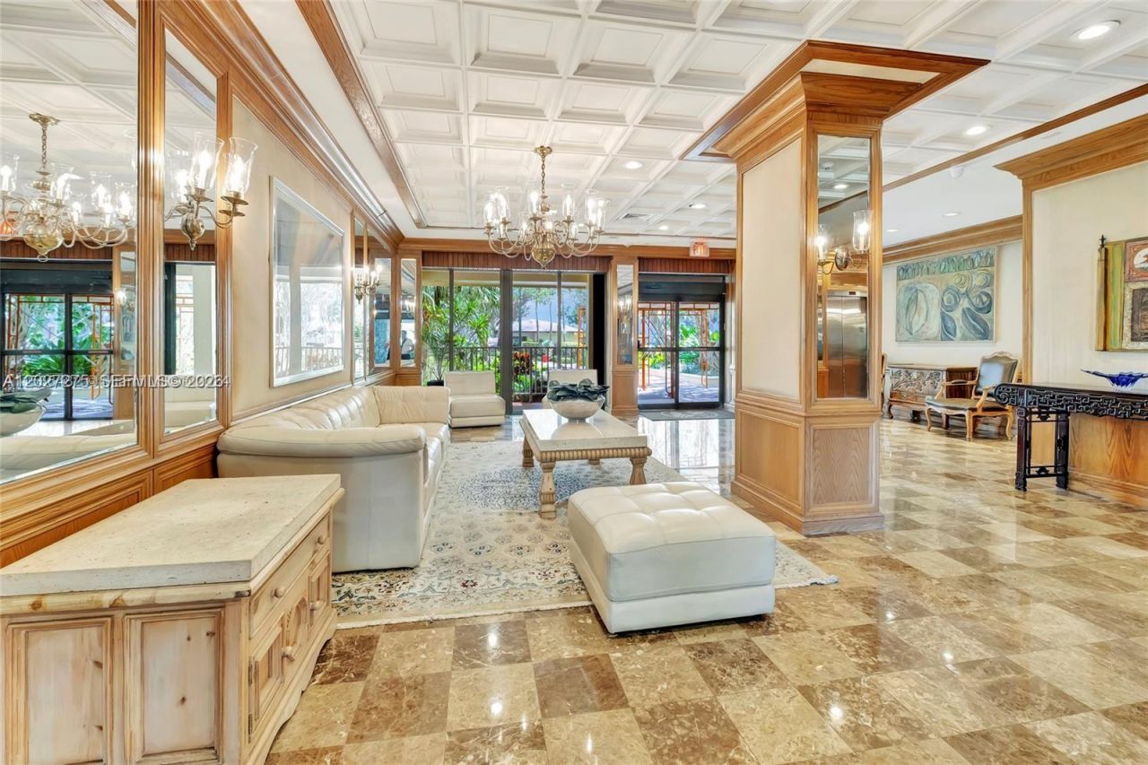 11111 Biscayne Blvd, Unit 8F, Miami, FL 33181 Photo