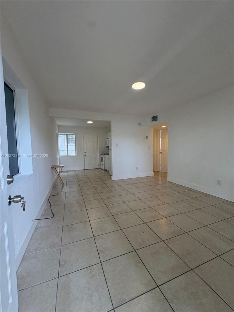 1130 NW 76th St , Unit 1130, Miami, FL 33150 Photo