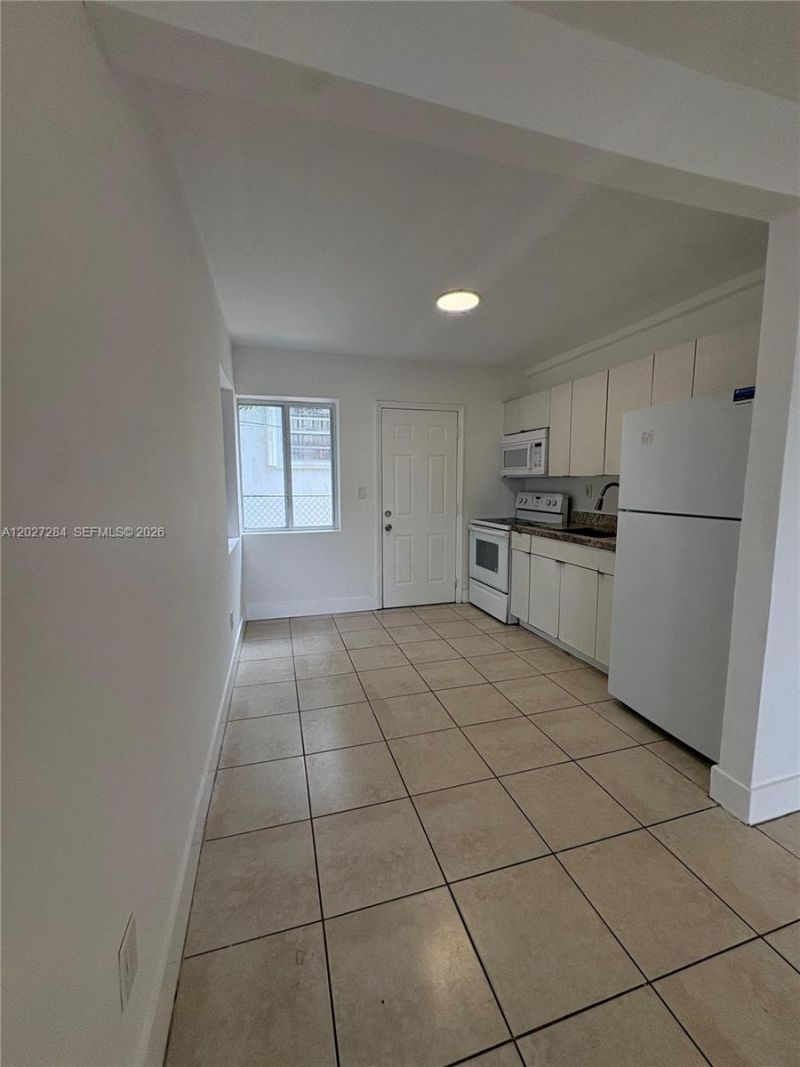 1130 NW 76th St , Unit 1130, Miami, FL 33150 Photo