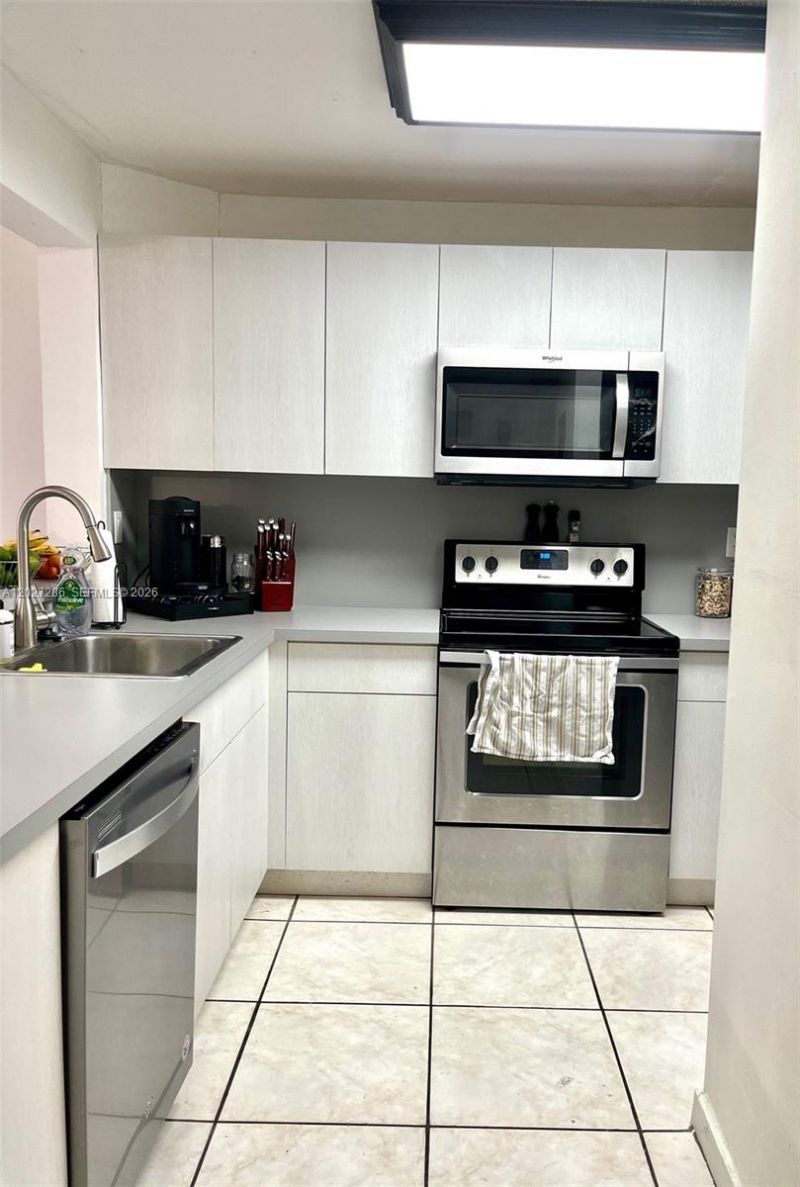 10253 NW 9th Street Cir , Unit 204-6, Miami, FL 33172 Photo