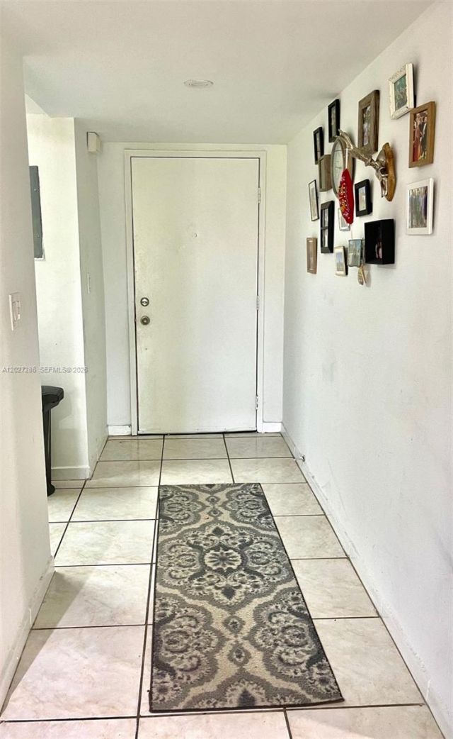 10253 NW 9th Street Cir , Unit 204-6, Miami, FL 33172 Photo