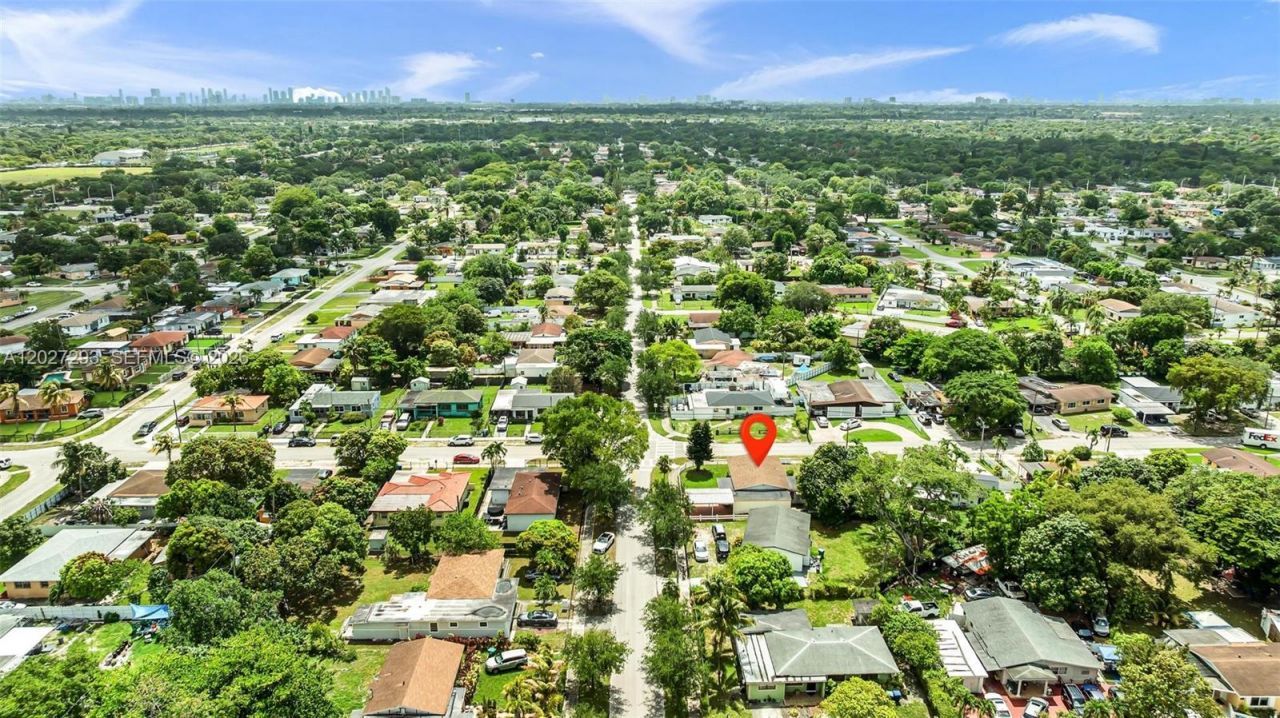 1900 NW 131st St, Miami, FL 33167 Photo
