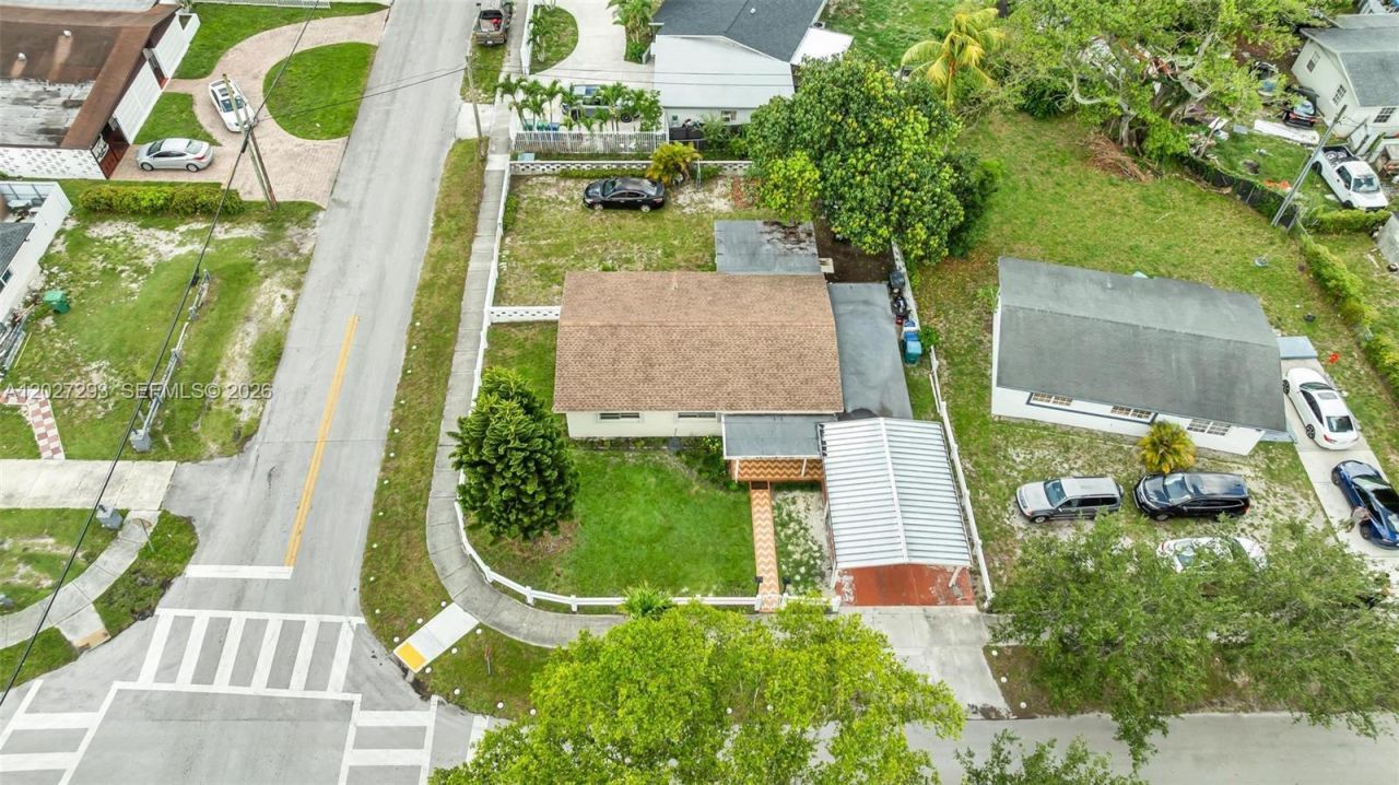 1900 NW 131st St, Miami, FL 33167 Photo