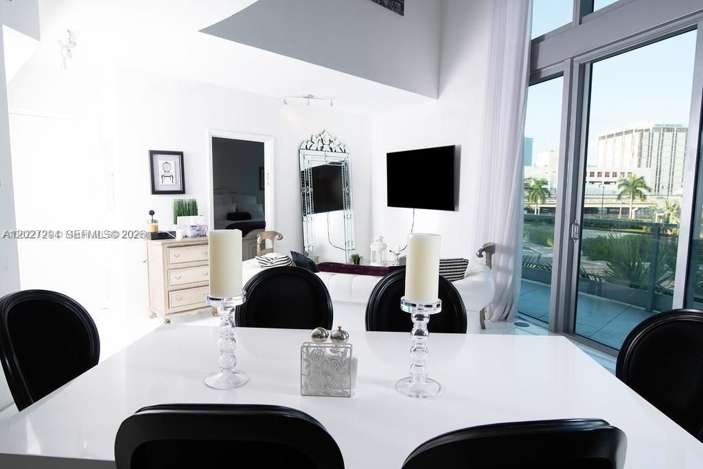 90 SW 3rd St, Unit TH301, Miami, FL 33130 Photo