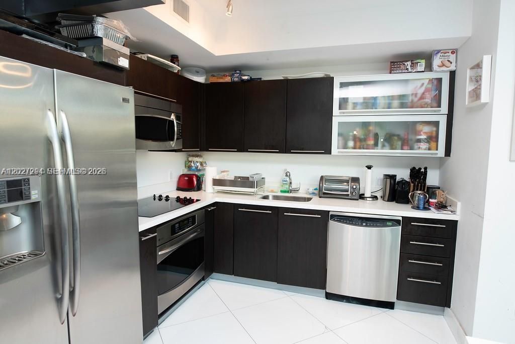 90 SW 3rd St, Unit TH301, Miami, FL 33130 Photo