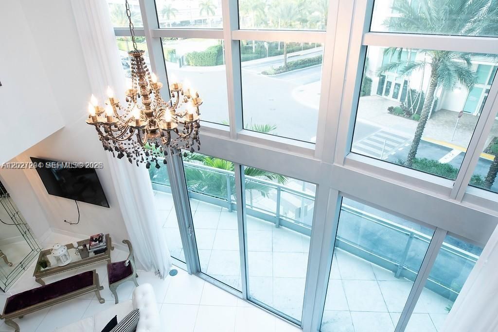 90 SW 3rd St, Unit TH301, Miami, FL 33130 Photo