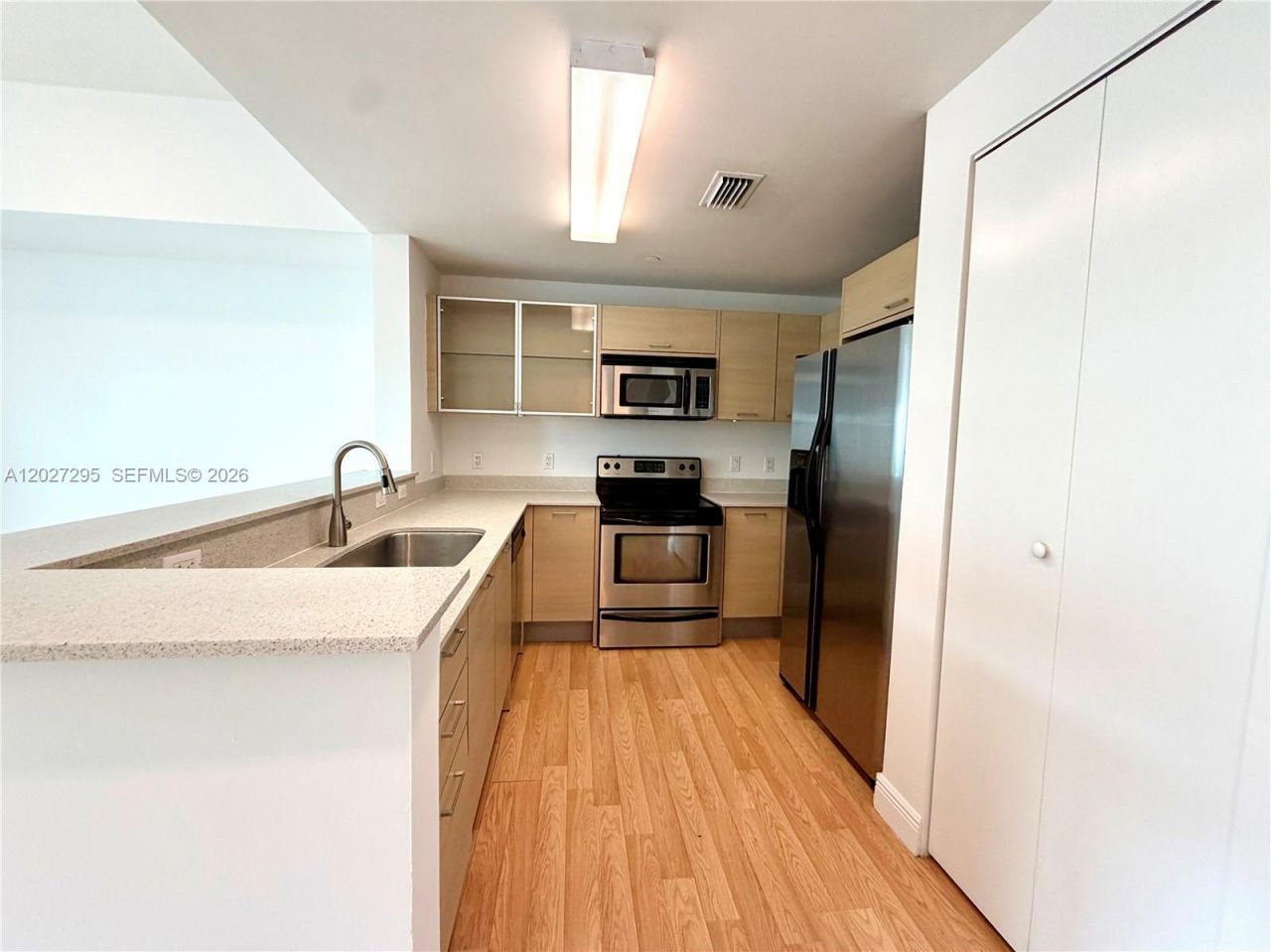 350 NE 24th St, Unit 408, Miami, FL 33137 Photo