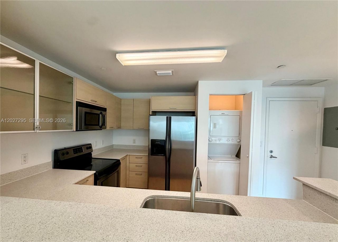 350 NE 24th St, Unit 408, Miami, FL 33137 Photo