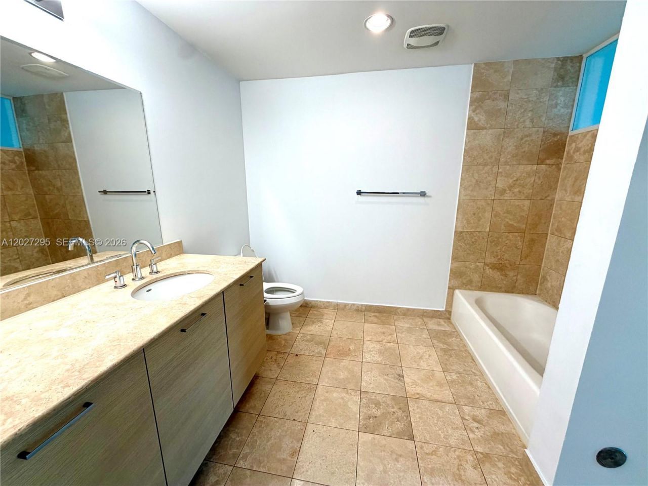 350 NE 24th St, Unit 408, Miami, FL 33137 Photo