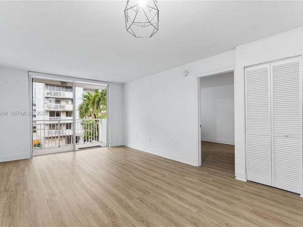 1665 Bay Rd, Unit 322, Miami Beach, FL 33139
