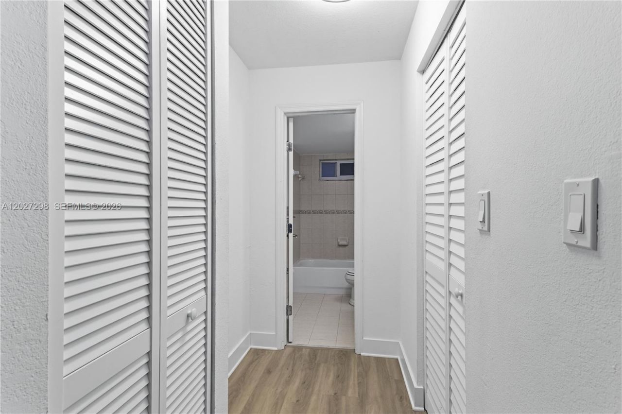 1665 Bay Rd, Unit 322, Miami Beach, FL 33139 Photo
