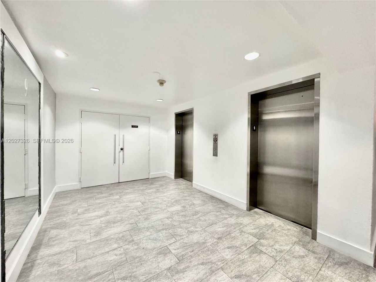 800 West Ave , Unit 924, Miami Beach, FL 33139 Photo