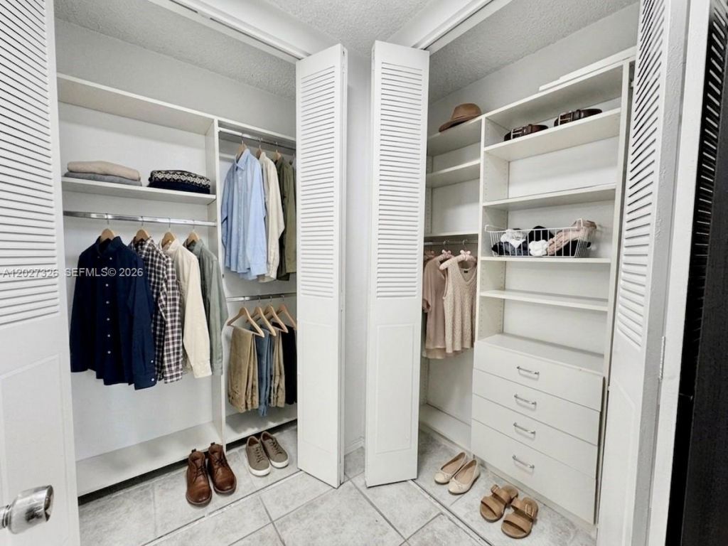 800 West Ave , Unit 924, Miami Beach, FL 33139 Photo