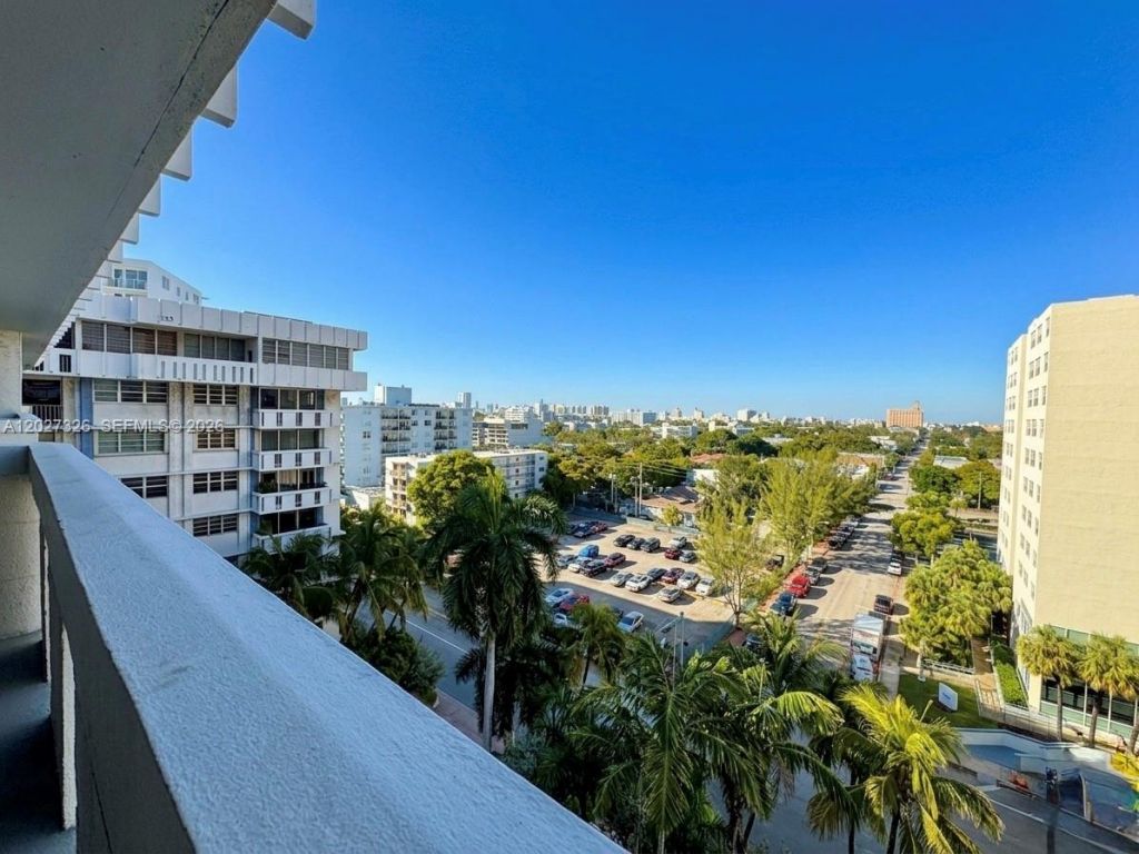 800 West Ave , Unit 924, Miami Beach, FL 33139 Photo