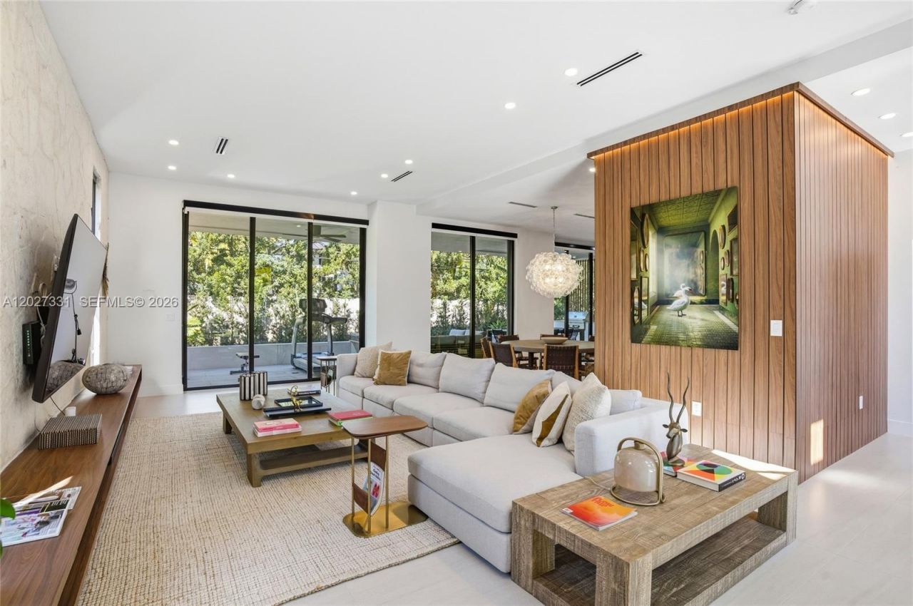 4354 Alton Rd, Miami Beach, FL 33140 Photo