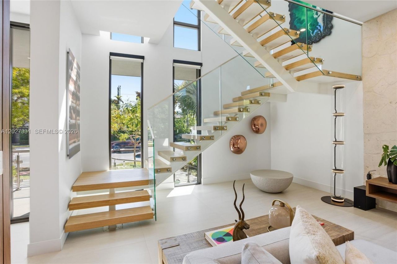 4354 Alton Rd, Miami Beach, FL 33140 Photo