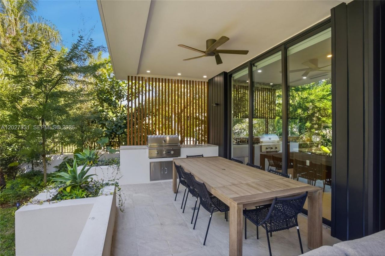 4354 Alton Rd, Miami Beach, FL 33140 Photo