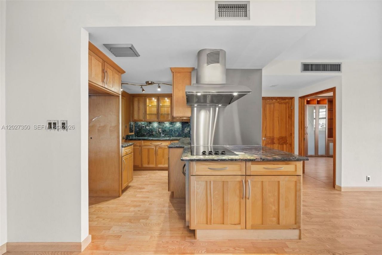3301 NE 5th Ave, Unit 720, Miami, FL 33137 Photo