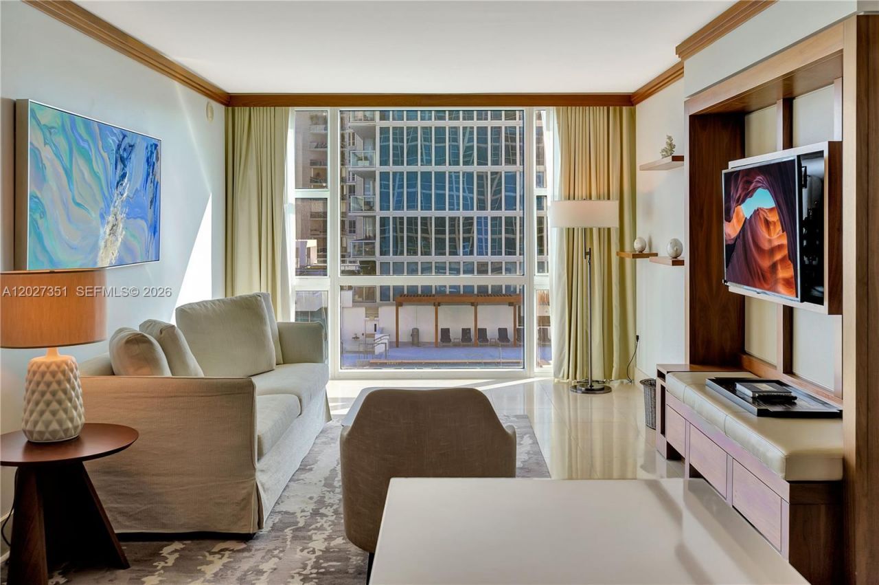 6801 Collins Ave , Unit 806, Miami Beach, FL 33141 Photo