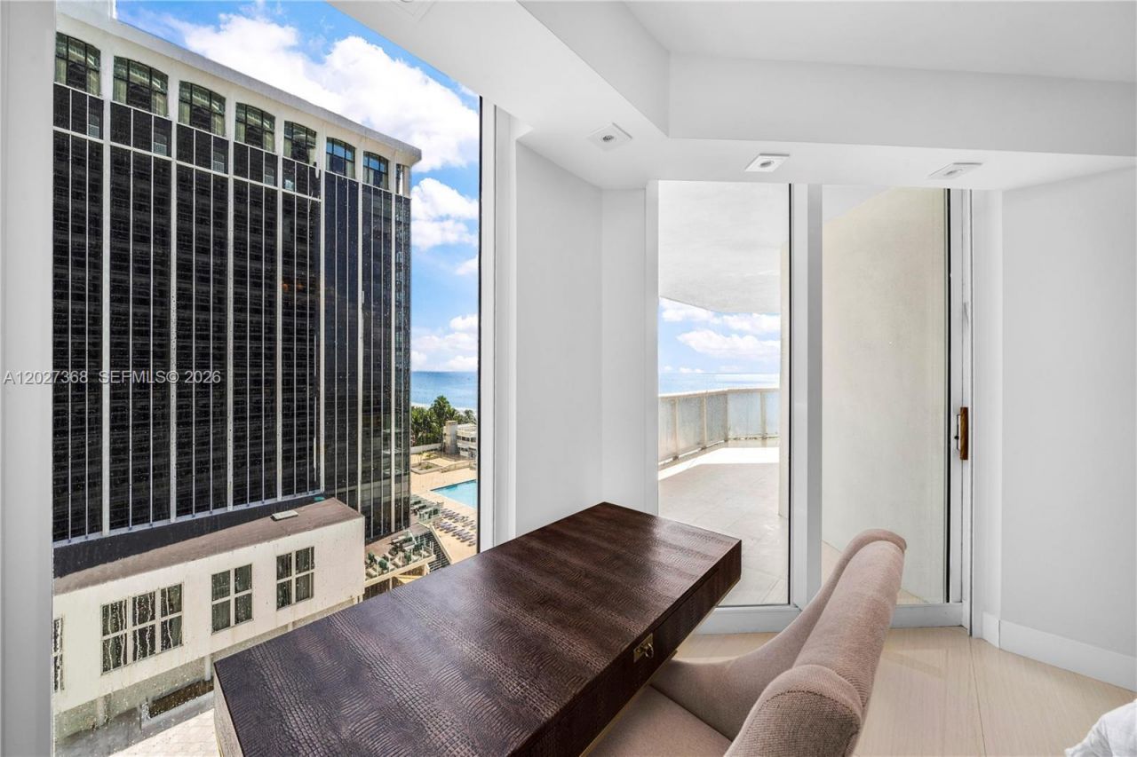 4779 Collins Ave , Unit 908, Miami Beach, FL 33140 Photo